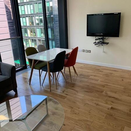 Quartermile 1 Bedroom Apartment - With Free Parking Included Edinburgh Exterior photo
